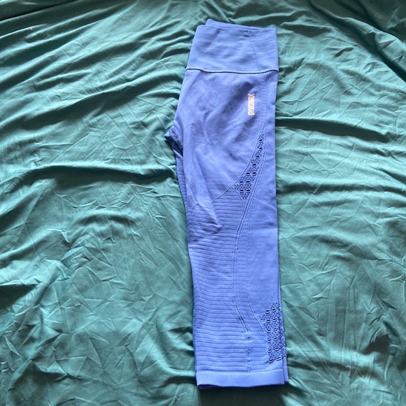 GYMSHARK CROPPED LEGGINGS - Picture 2 of 6